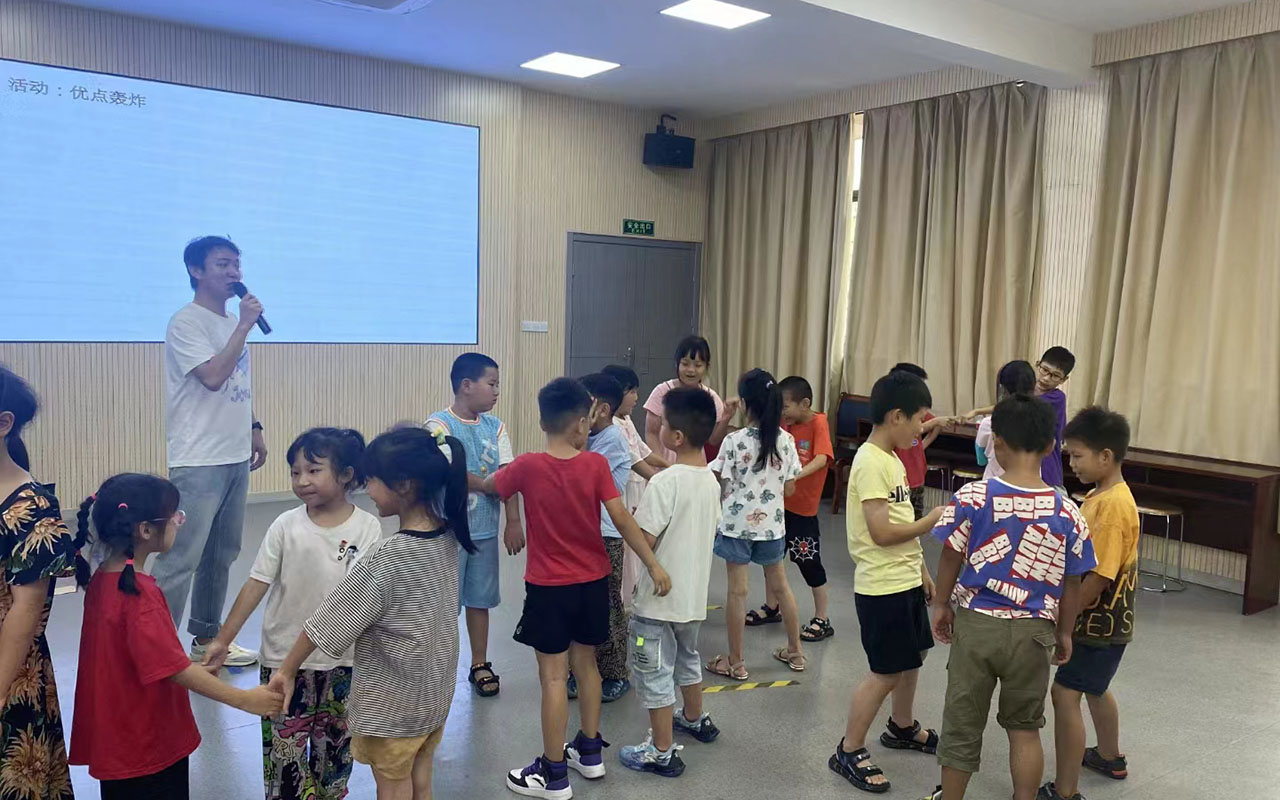 保康龙观乡中心学校